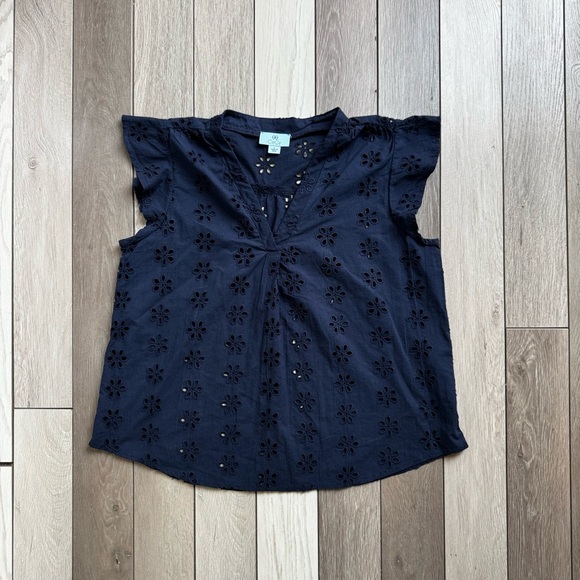 CeCe Flutter Sleeve Embroidered Eyelet Top In Navy Blue | Size: Large | - Picture 1 of 7